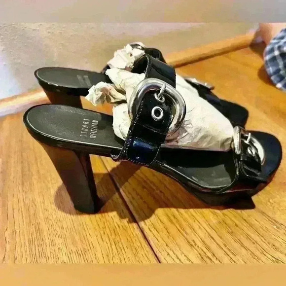 Stuart Weitzman Y2K Chunky Buckle Black Heels Size 7.5 - Picture 2 of 10